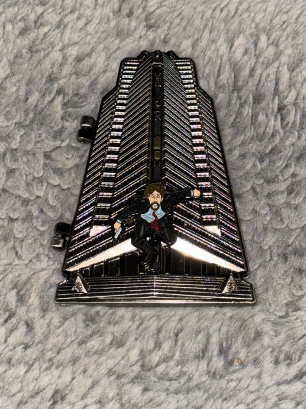 Hans Gruber falling from Nakatomi Plaza building in Die Hard Metal Collectible